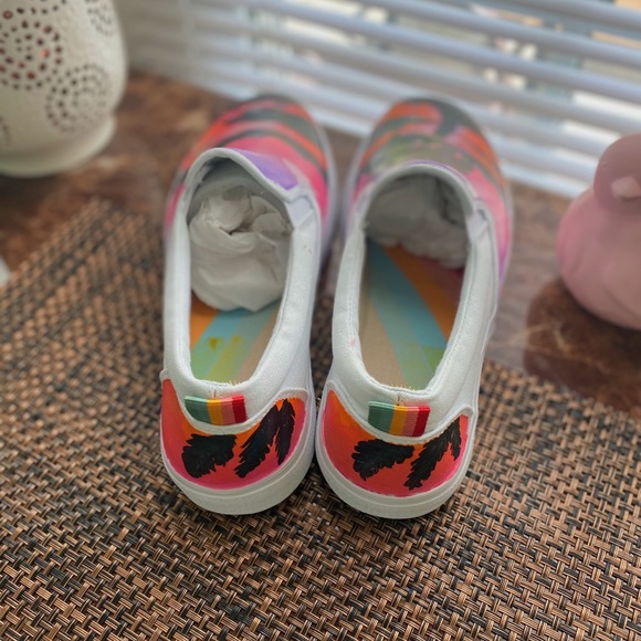 Custom Vans! (You choose the design!) - Picture 5 of 5